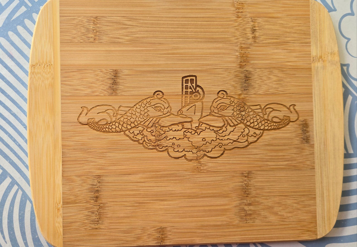 Command Cutting Board