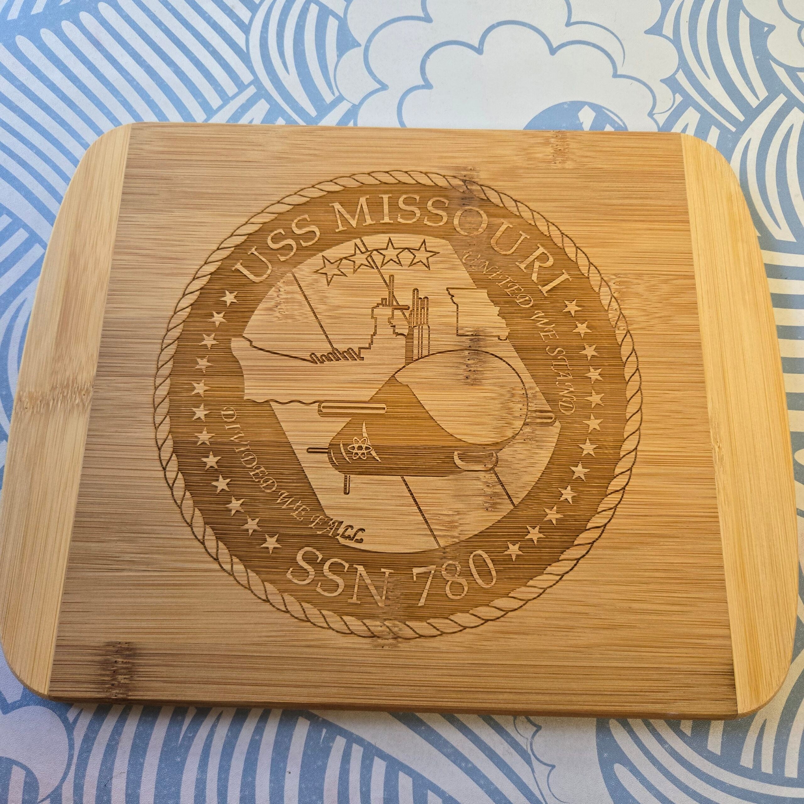 Command Cutting Board