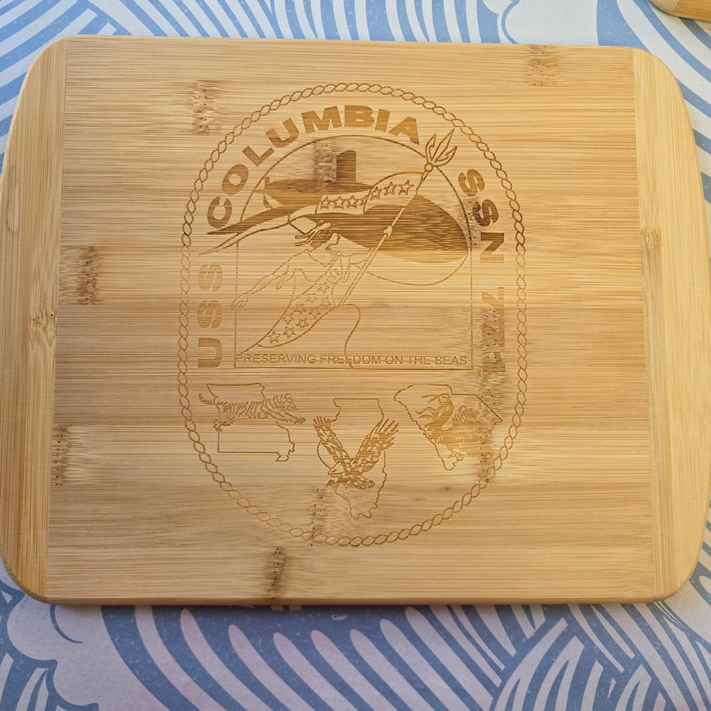 Command Cutting Board