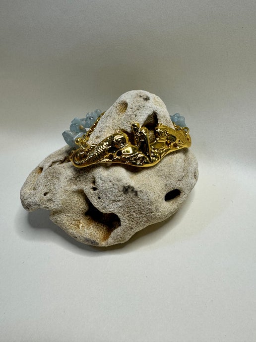 Fish n' Chips with large dolphins bracelet - Gold