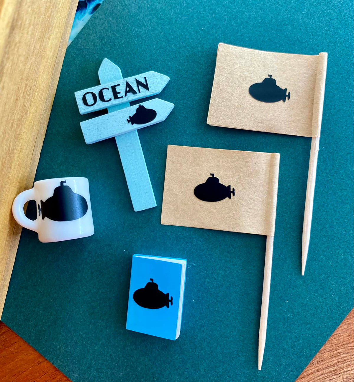 Submarine Elf Accessories