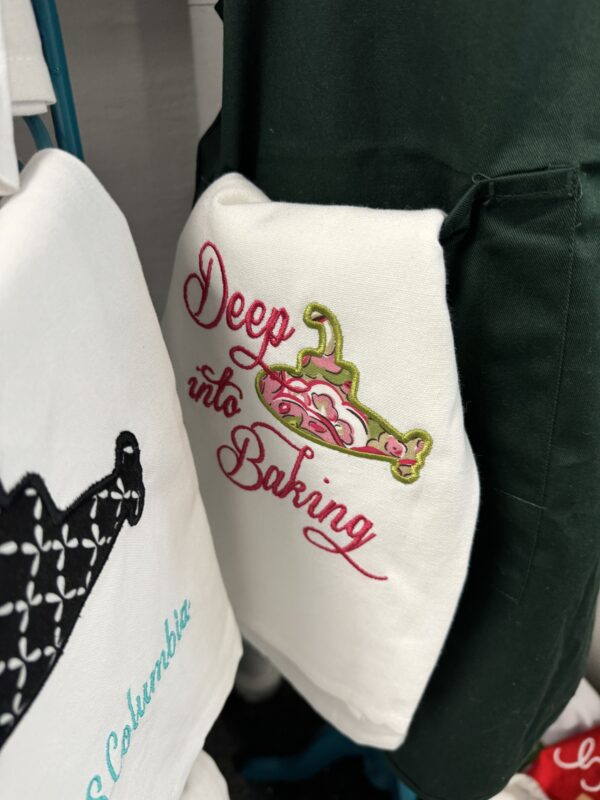 Apron, towel, and pot holder set - Deep into Baking